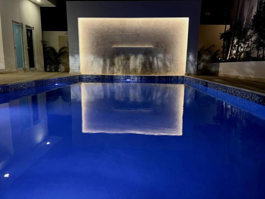 Apartamento Outstanding Pent House W/Jacuzzi Santiago De Los Caballeros Exterior foto